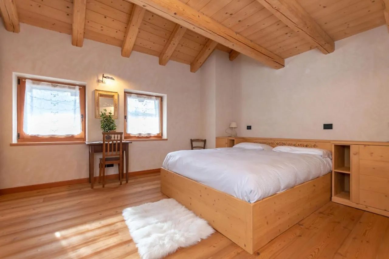 Chalet Lagusello Alleghe 0*,